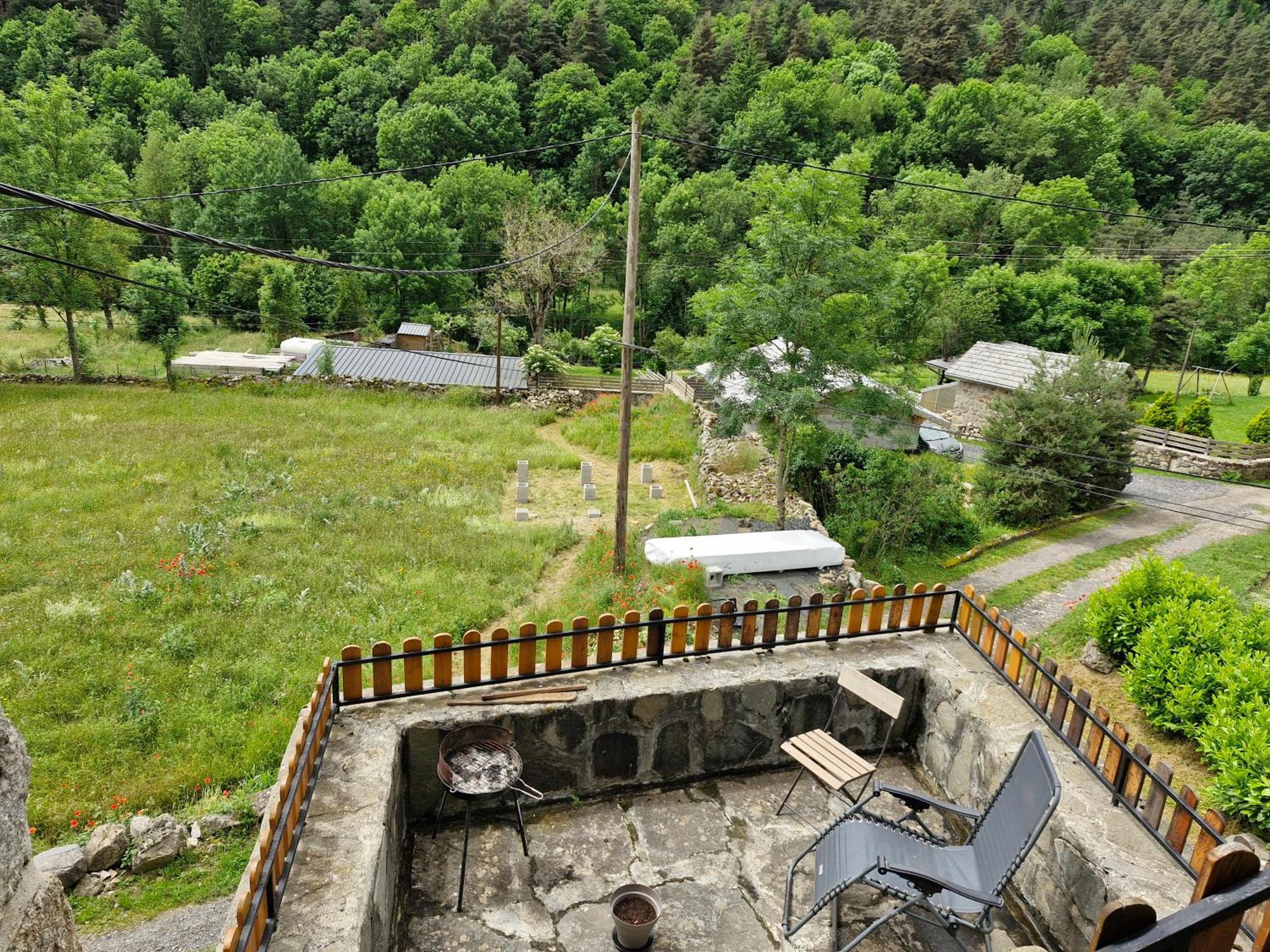 La Maison Des Lucioles Saint-Julien-Boutieres Buitenkant foto